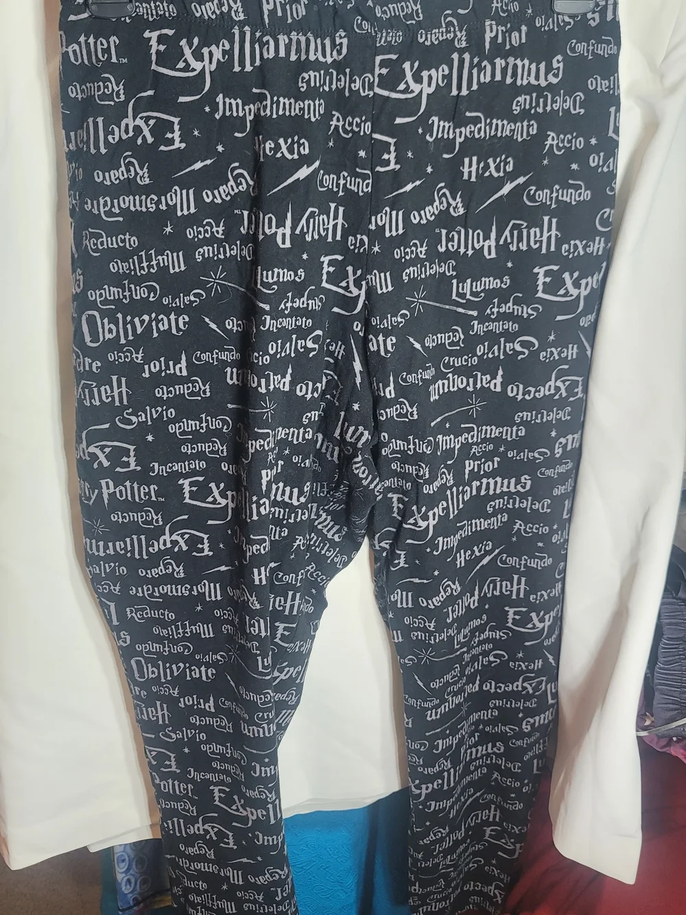 Harry Potter Spell Script Leggings - Picture 2 of 4